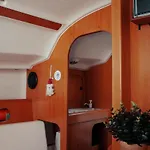 Surfbird Cozy Sailboat Escape * Lisbona