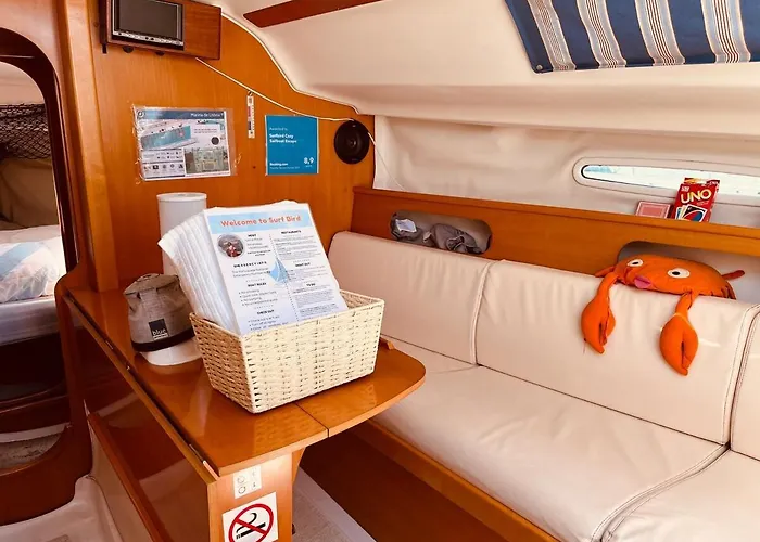 Surfbird Cozy Sailboat Escape *